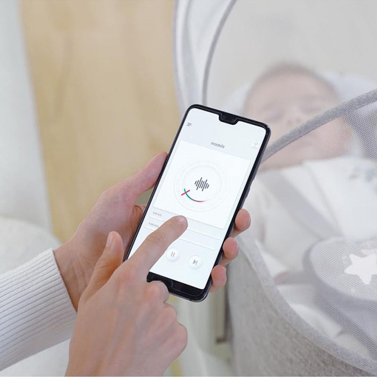 Mastela 4-in-1 Multifunctional Auto Swing Bassinet with Mosquito Net