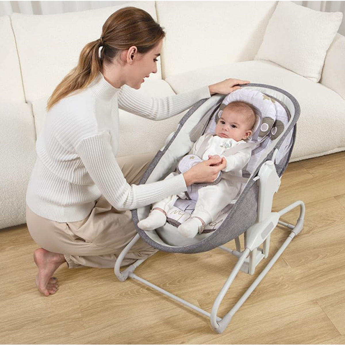 Mastela 4-in-1 Multifunctional Auto Swing Bassinet with Mosquito Net
